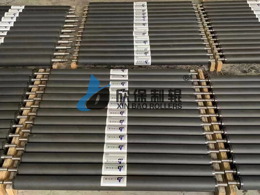 物理 的 な 工場 で 生産 さ れ て いる 高品質 の 印刷 機 の ゴム ロール の 大量